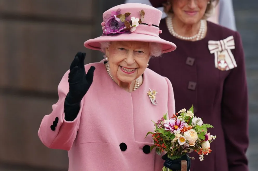 Rey Carlos III, cruel y despiadado: esto hizo con los amados caballos de la reina Isabel II, tras su muerte