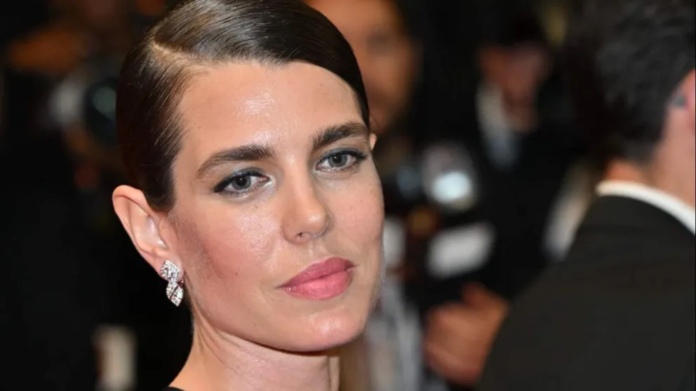 Carlota Casiraghi demostró ser una experta en la moda con su look de Chanel: desplazó a Camille Gottlieb