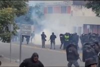URGENTE Arde Jujuy:  Graves incidentes entre la policía y manifestantes tras aprobarse la nueva Constitución de Morales 