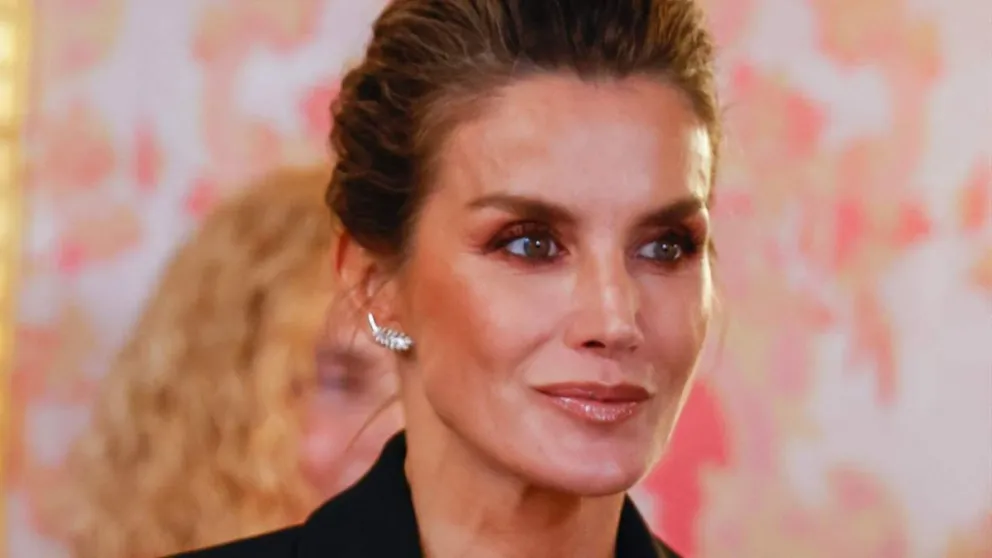 La reina Letizia fue pillada haciendo aquello que siempre ha prohibido a sus hijas