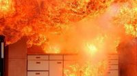 Incendiaron una casa abandonada en Villa Mitre: vecinos alertaron la presencia de fuego