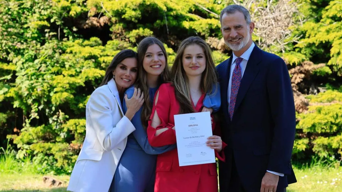 reina letizia en la graduacion de la princesa heredera
