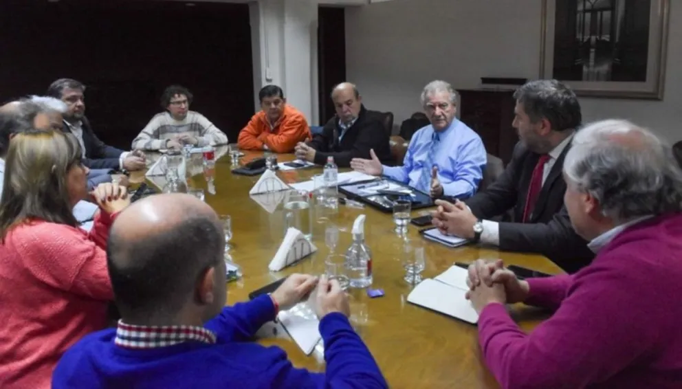 Hoy inicia la Mesa de Trabajo con los docentes autoconvocados
