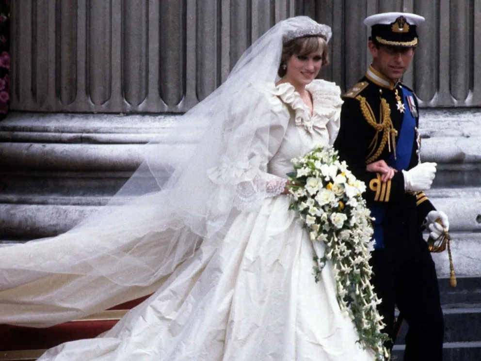 Este es el impacto en el mercado de los vestidos de novia usados por las royals